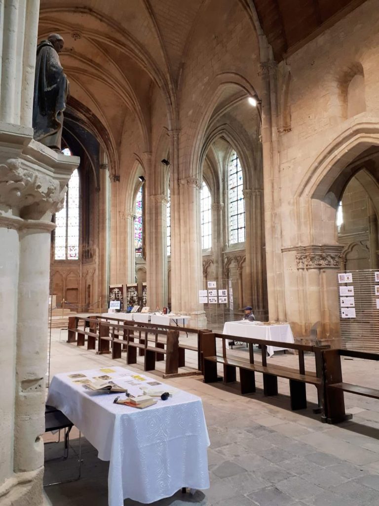 10 - Montataire - Interieur Eglise