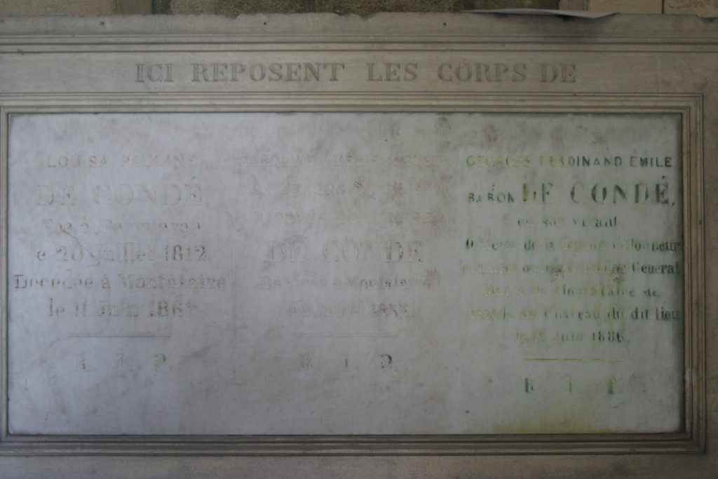 21 - Montataire Le Chateau - Caveau