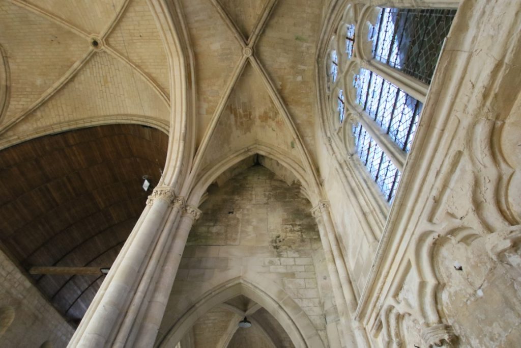EGLISE INTERIEUR C7D_0984