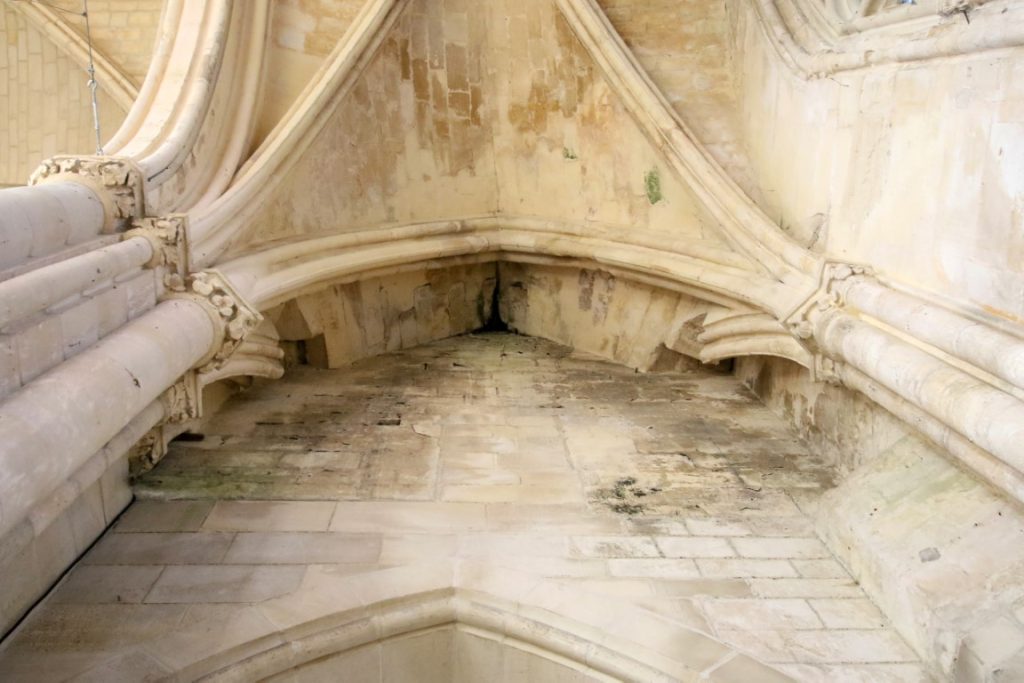 EGLISE INTERIEUR C7D_0986