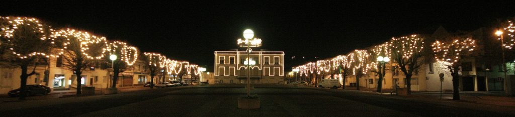 07 - Montataire - Mairie -Illumpination de Noël