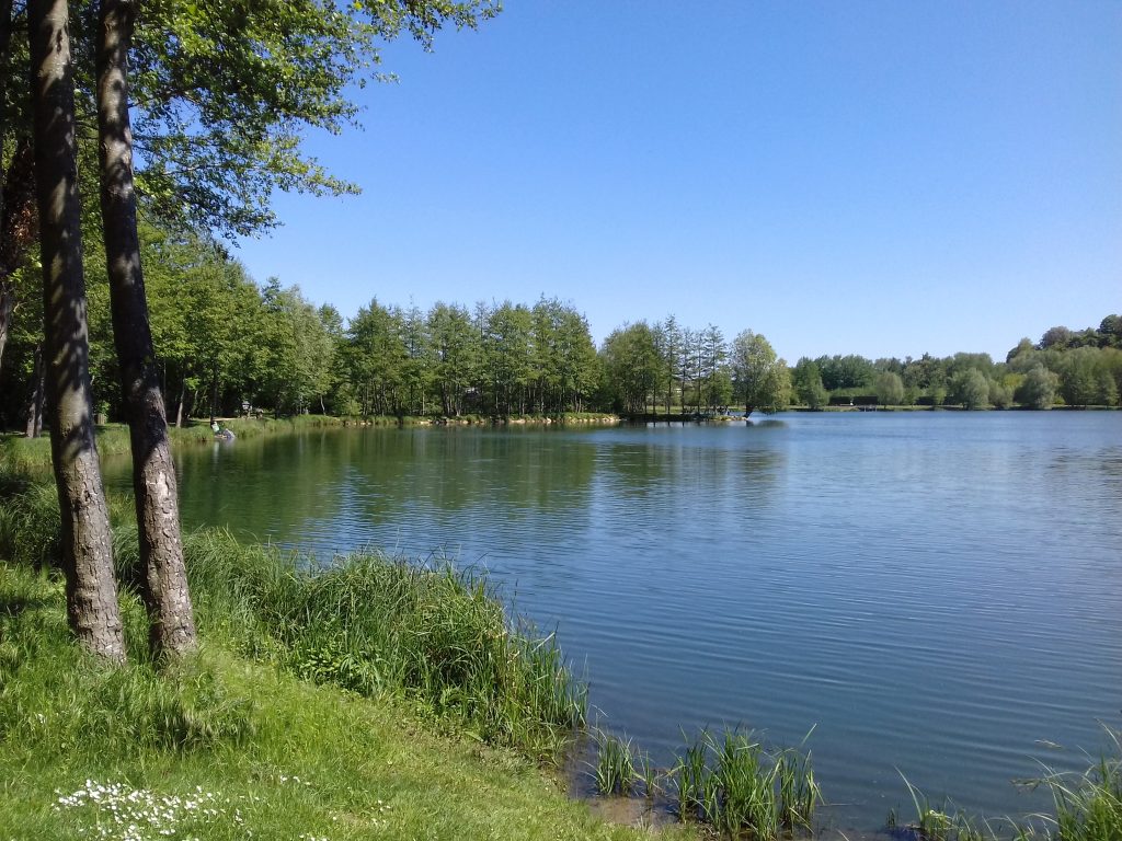 106 - Montataire - Rue Andrée Ginisti - Parc urbain - Etang