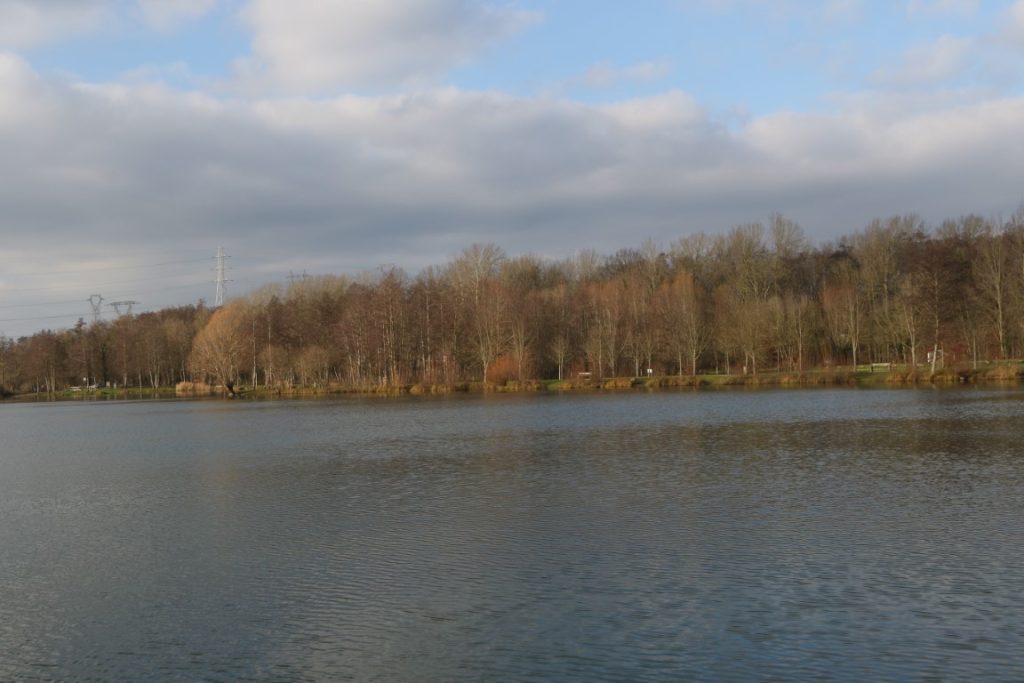 107 - Montataire - Rue Andrée Ginisti - Parc urbain - Etang