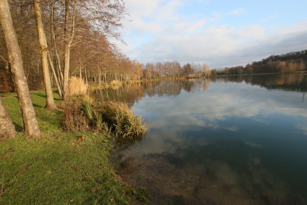 108 - Montataire - Rue Andrée Ginisti - Parc urbain - Etang