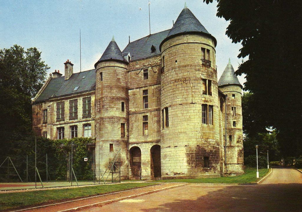 16 - Montataire Le Chateau