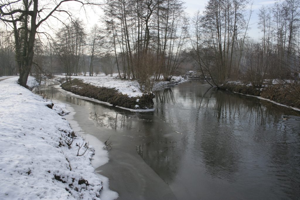 185 - Montataire - Le Thérain - Neige