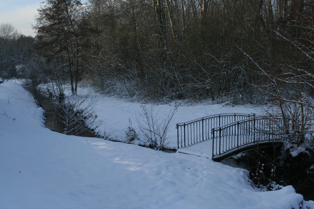 191 - Montataire - Le Thérain - Neige