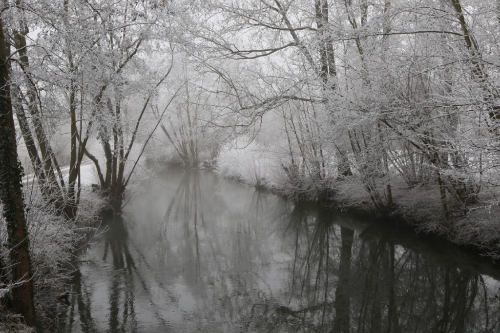 195 - Montataire - Le Thérain - Neige