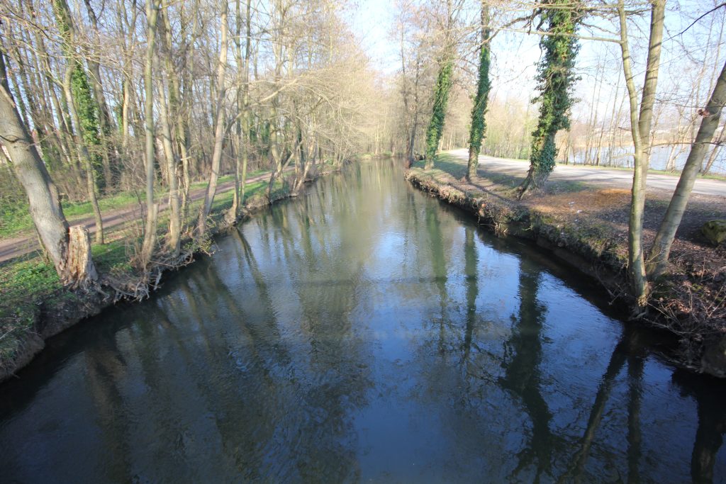 212 - Montataire - Le Thérain