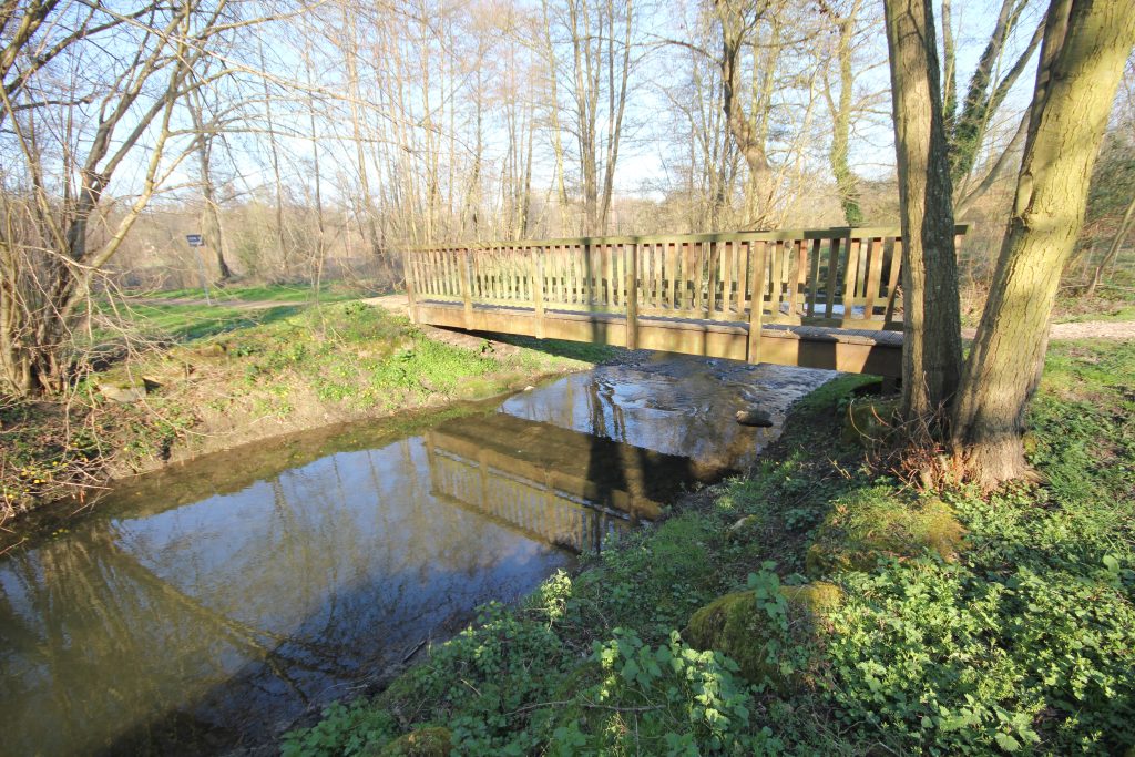 216 - Montataire - Le Thérain