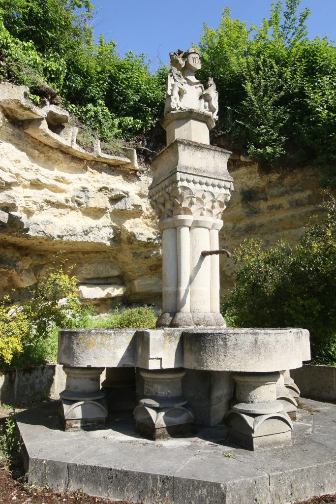 21b - Montataire - La fontaine du jubilée