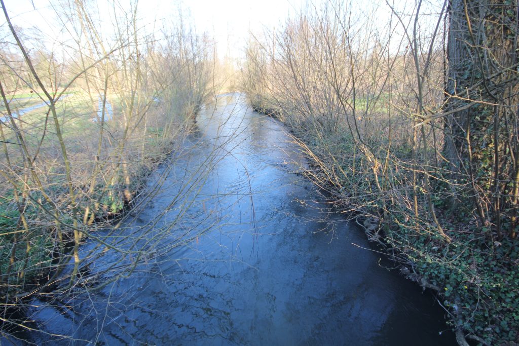 223 - Montataire - Le Thérain