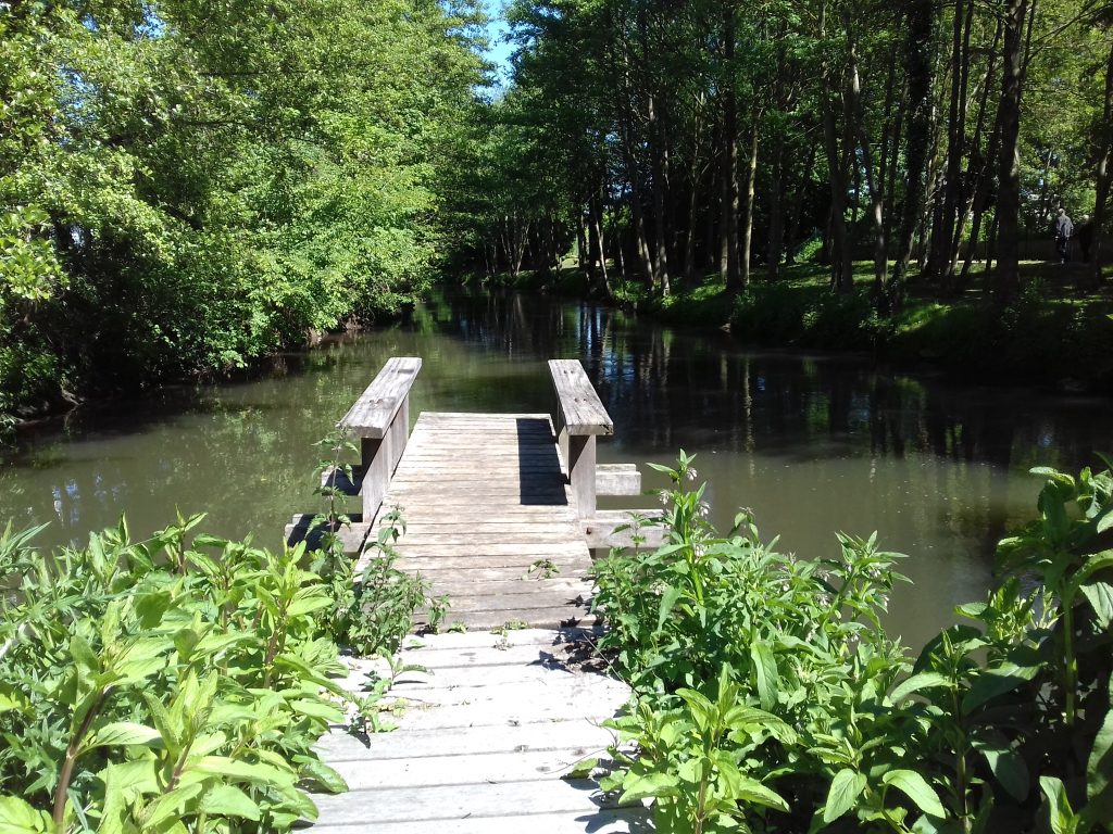 239 - Montataire - Le Thérain - Ponton