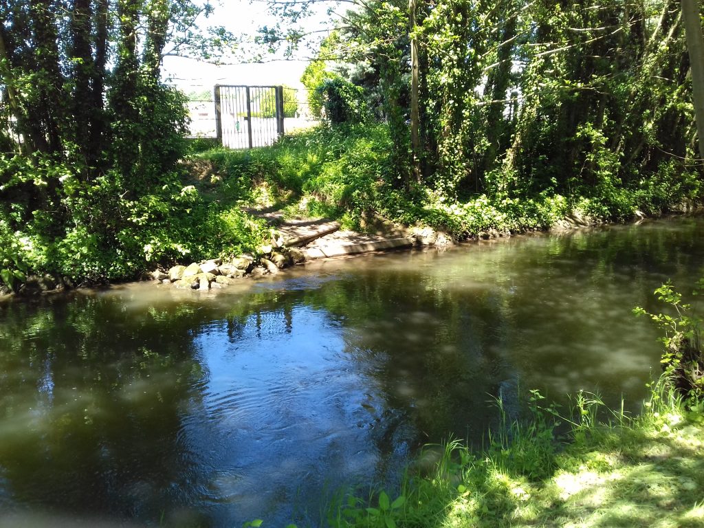 242 - Montataire - Le Thérain - Lavoir