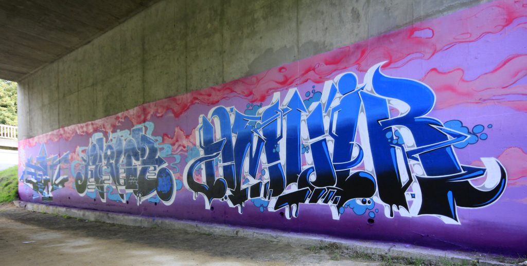 251 - Montataire - Le Thérain - Fresque - pont Graffiti