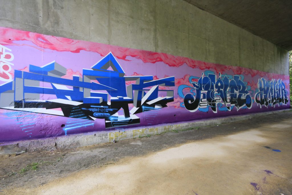 252 - Montataire - Le Thérain - Fresque - pont Graffiti