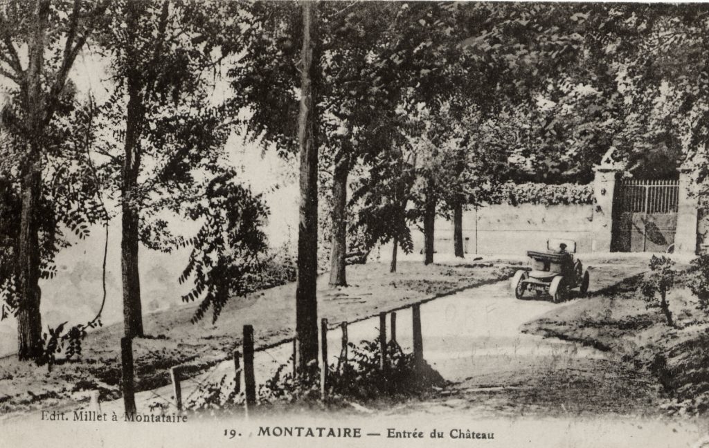 33 - Montataire Le Chateau entrée