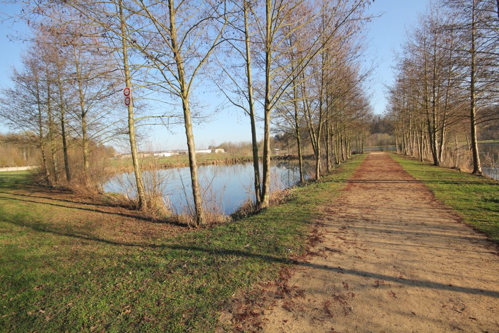 405 - Montataire - Rue Andrée Ginisti - Parc urbain - Etang