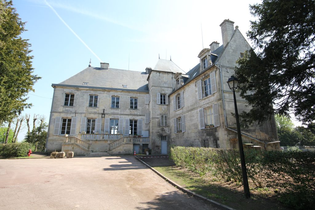 50a - Montataire Le Chateau - Derrière