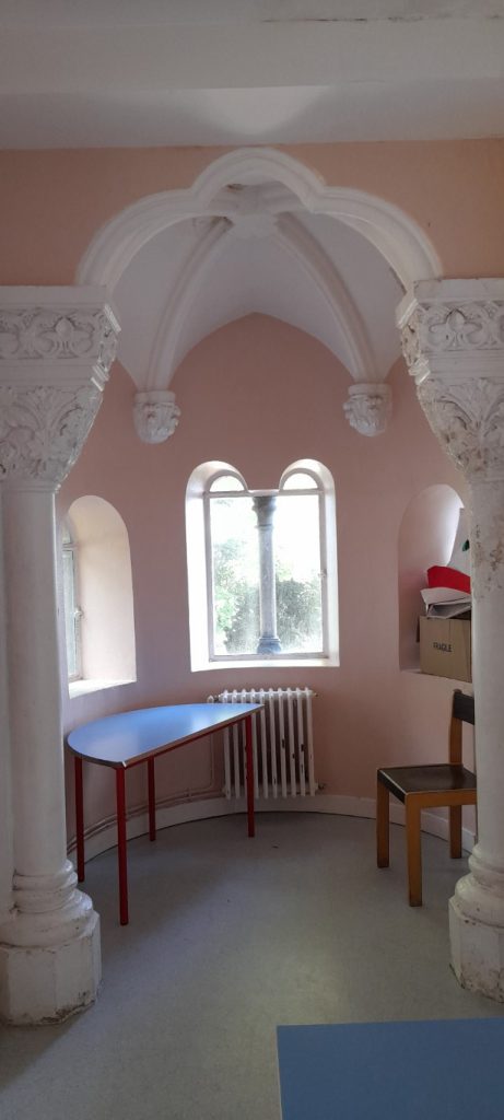 80- Le petit chateau (khardys) - interieur