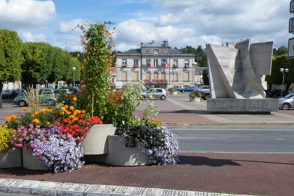 GENIE SCULPTURE DUFOIS SUD DSCF9070