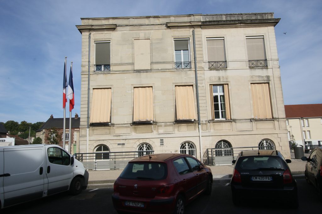 MAIRIE ARRIERE C7D_8645