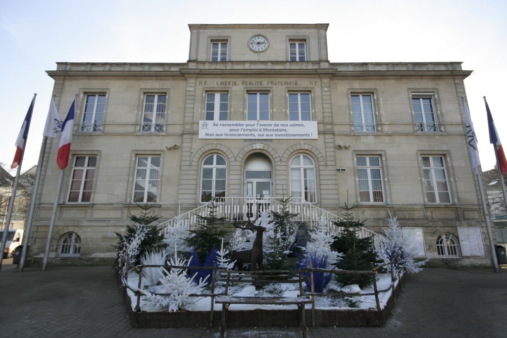 MAIRIE DEVANT NOEL _MG_0125
