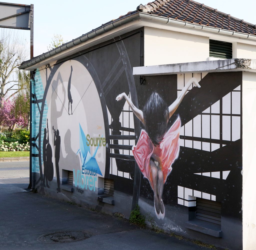 Page 36-05 PALACE FRESQUE ENTREE C7D_6747 LIVRE