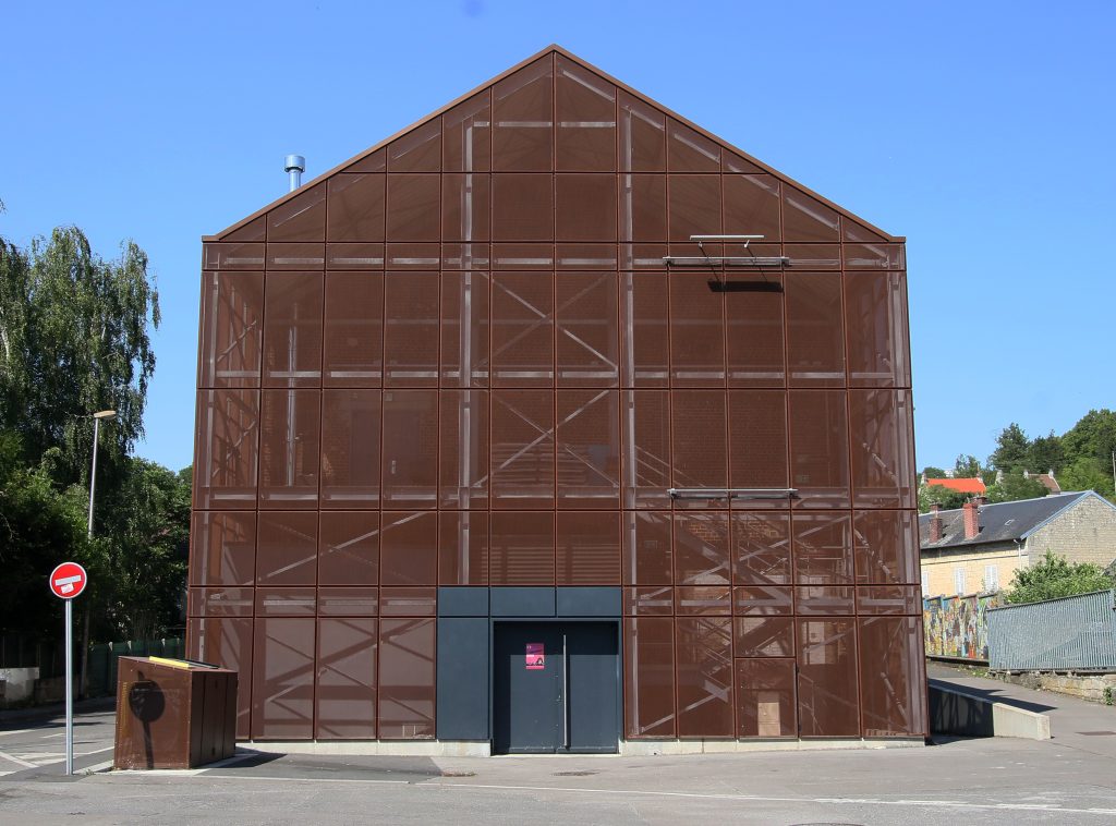 Page 36-09 SALLE DE LA LIBERATION C7D_8249 LIVRE