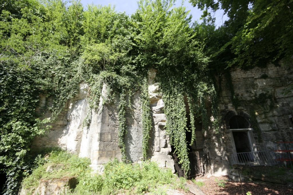 Petit Chateau GROTTES _MG_9311 [1600x1200]