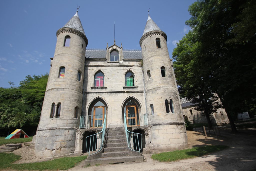 Petit Chateau IMG_5915