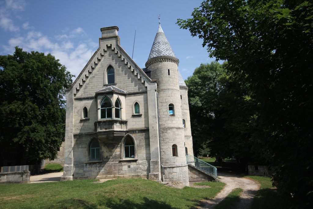 Petit Chateau IMG_5920