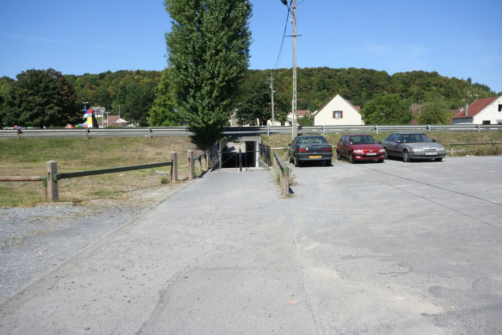 ZOLA (TUNNEL)IMG_2021