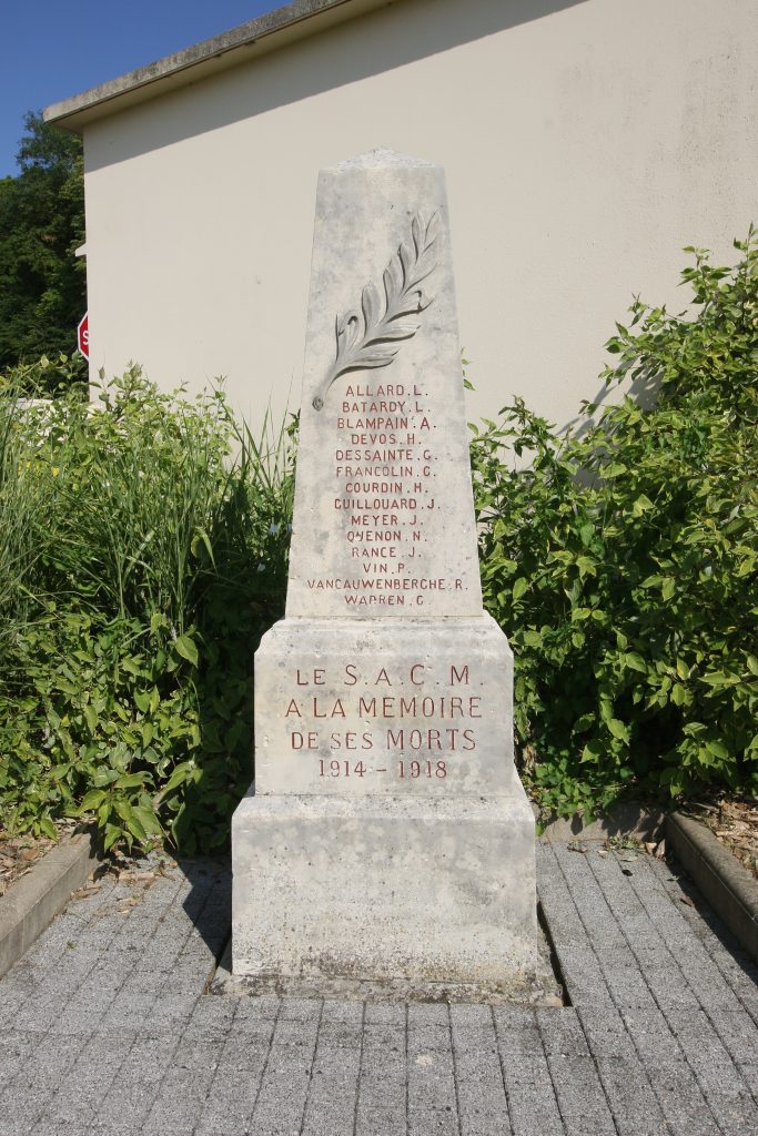 01 – Montataire -Rue Romain Rolland – Stele 1914-18
