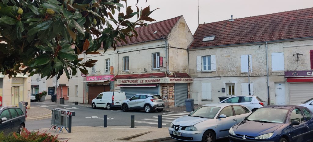 06 – Montataire – Autour Place Auguste Génie