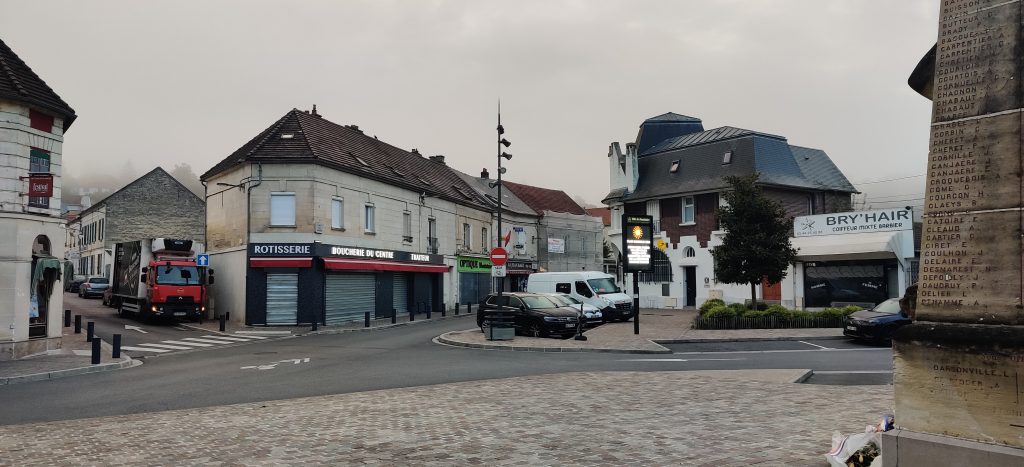 07 – Montataire – Autour Place Auguste Génie