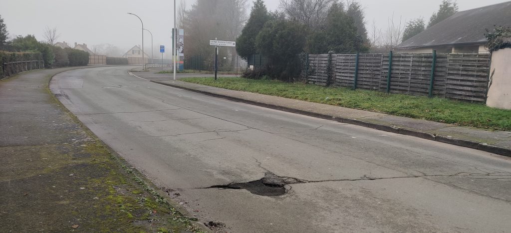 07 – Montataire – Avenue Anatole France.jpg