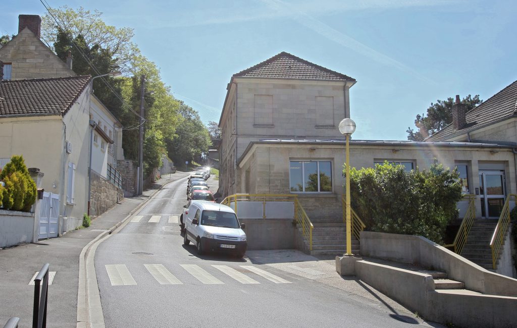 09 – Montataire – rue de l&rsquo;église – le calvaire actuellement