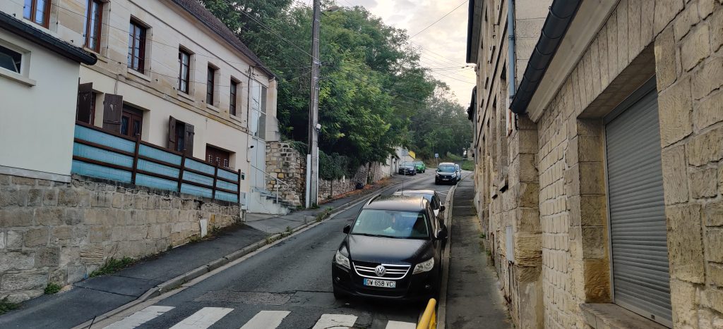 09a – Montataire – rue de l&rsquo;église – le calvaire actuellement