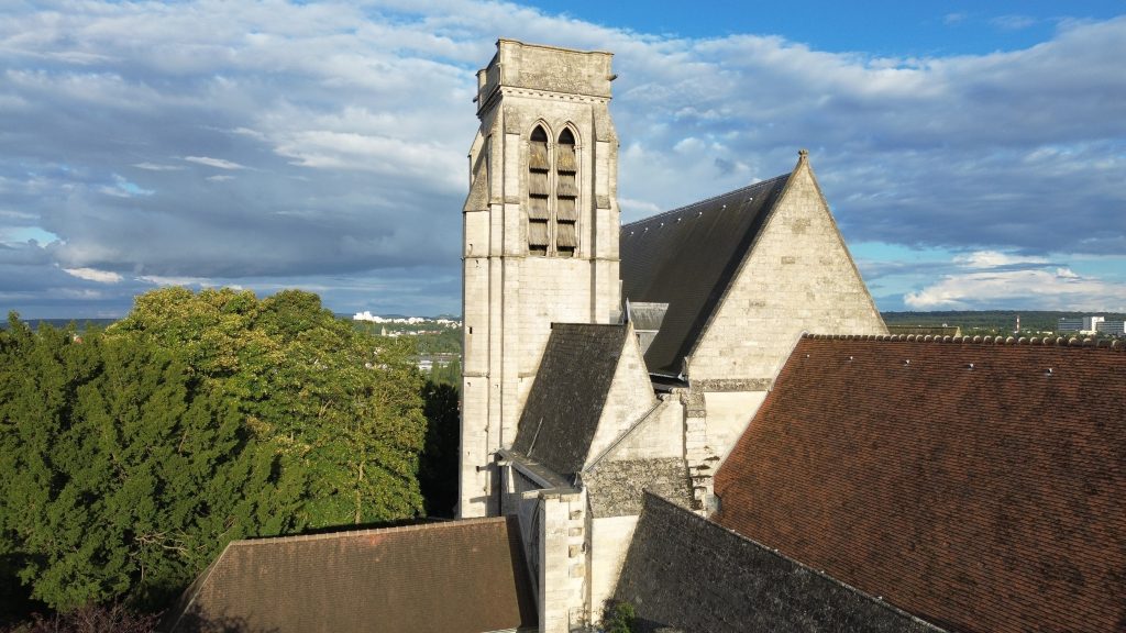 102 – Montataire – Rue de l&rsquo;église – Drone
