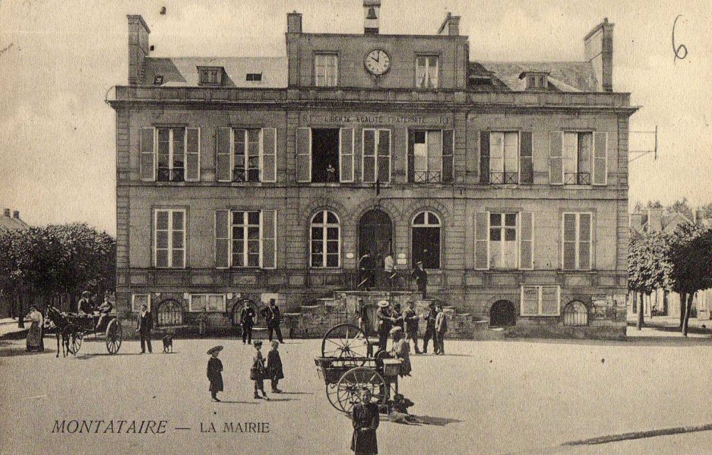 113b – Montataire – Mairie