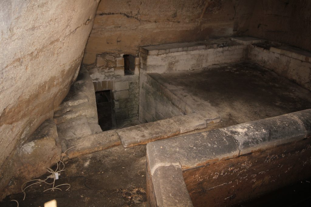 115 – Montataire – Chateau – Oubliettes