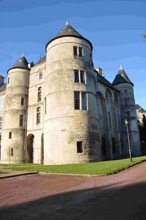 18 – Montataire Le Chateau