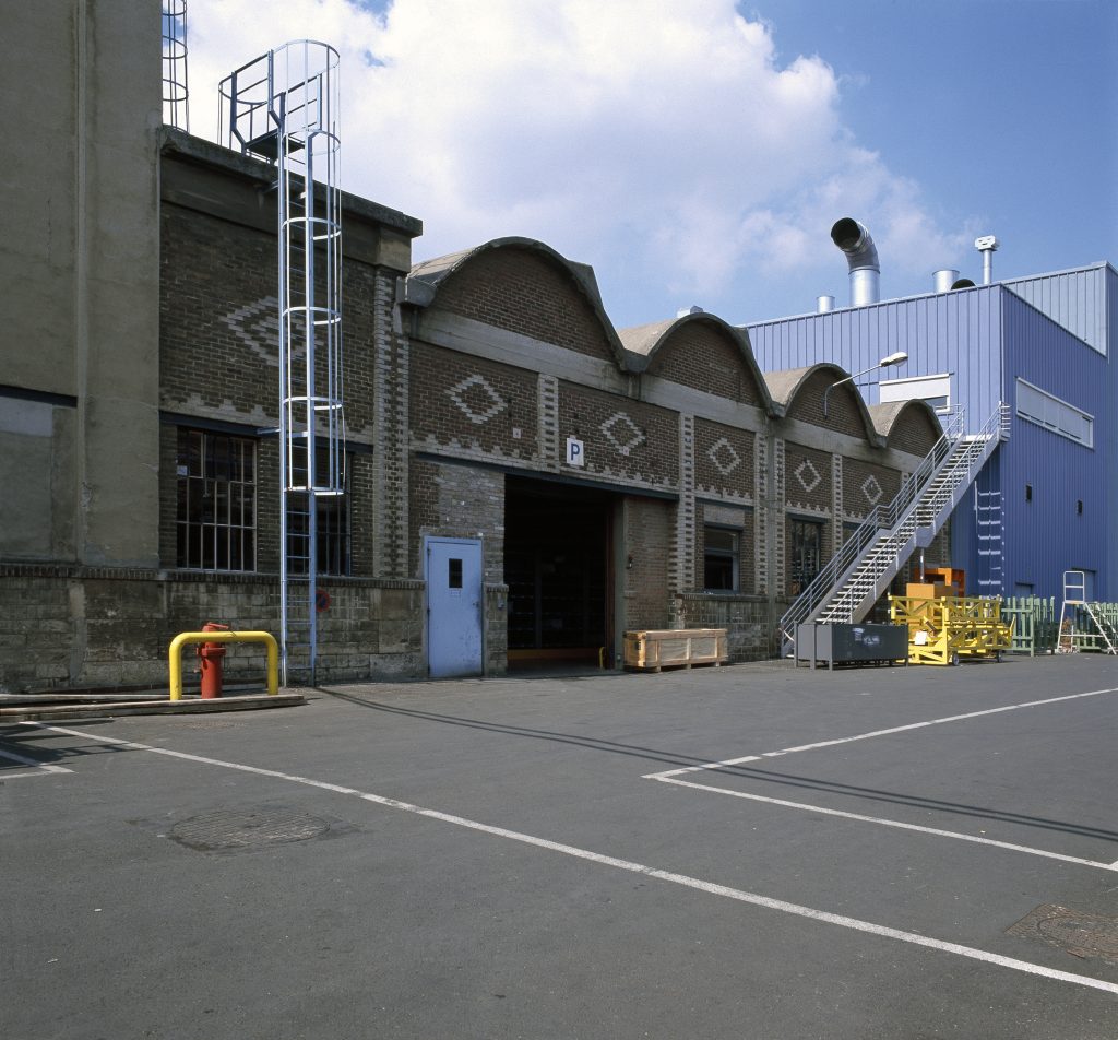 19996001145XA_-_usinedematC3A9rield27C3A9quipementindustriel28usinedepressestypographiques29Voirin2CpuisMarinoni2CpuisHarris2CpuisHeidelberg2CpuisGoss