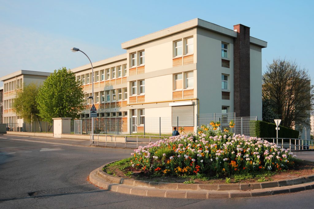 23 FRANCE DECOUR Ecole Rond-Point IMG_1683 bis LIVRE