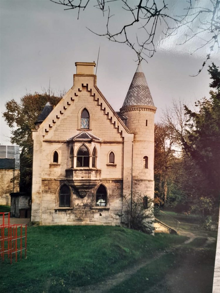 30- Le petit chateau (khardys)