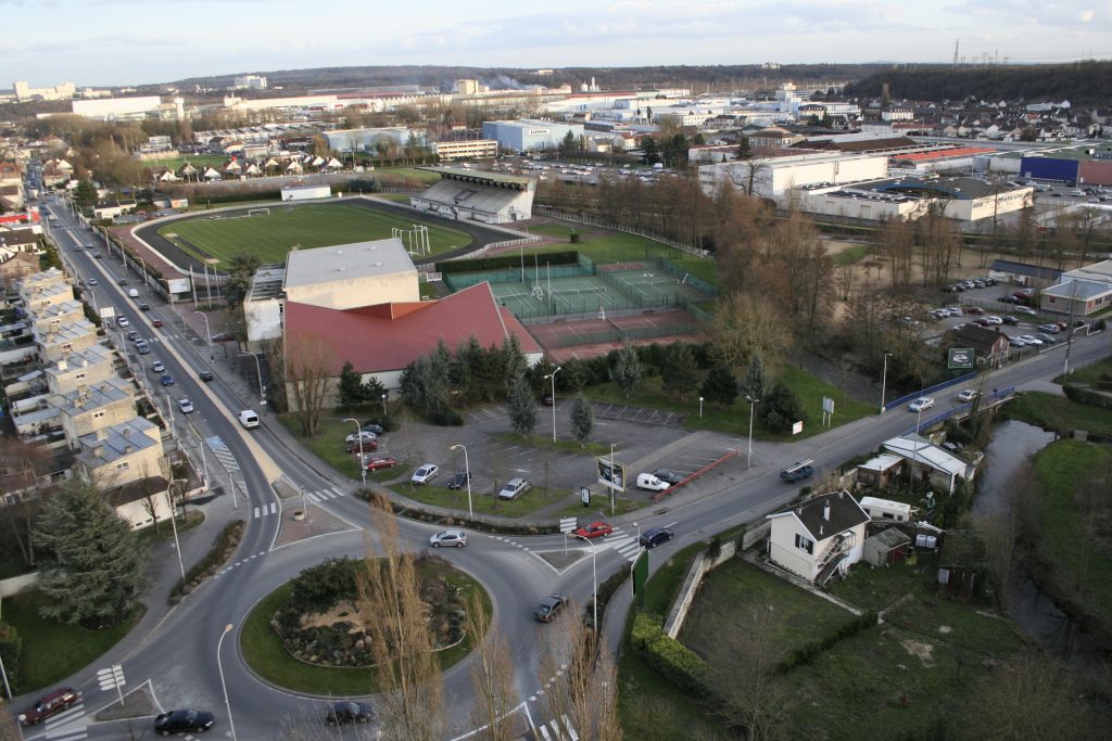 34 MOQUET STADE COENE (vue aerienne)_MG_8857 LIVRE