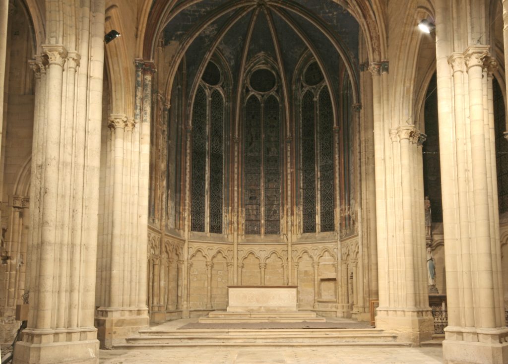 34 – Montataire – Interieur Eglise – Choeur