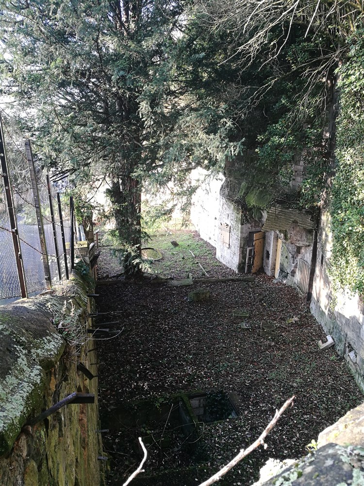 36 – Montataire – la grotte de Pierre l’Ermite actuellement
