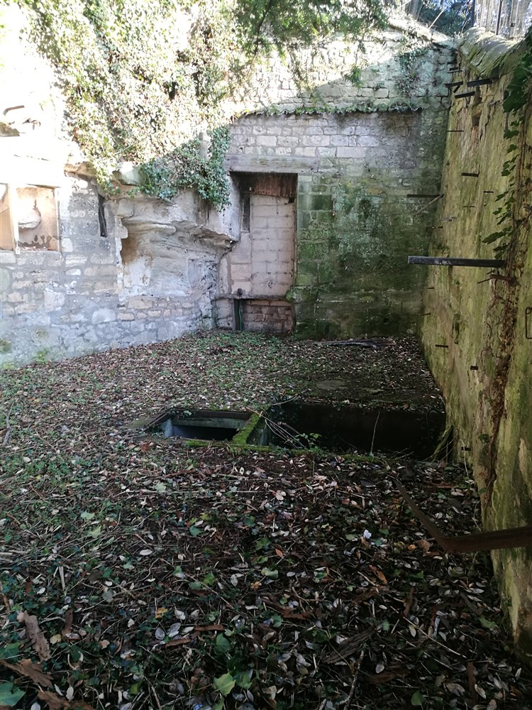 37 – Montataire – la grotte de Pierre l’Ermite actuellement